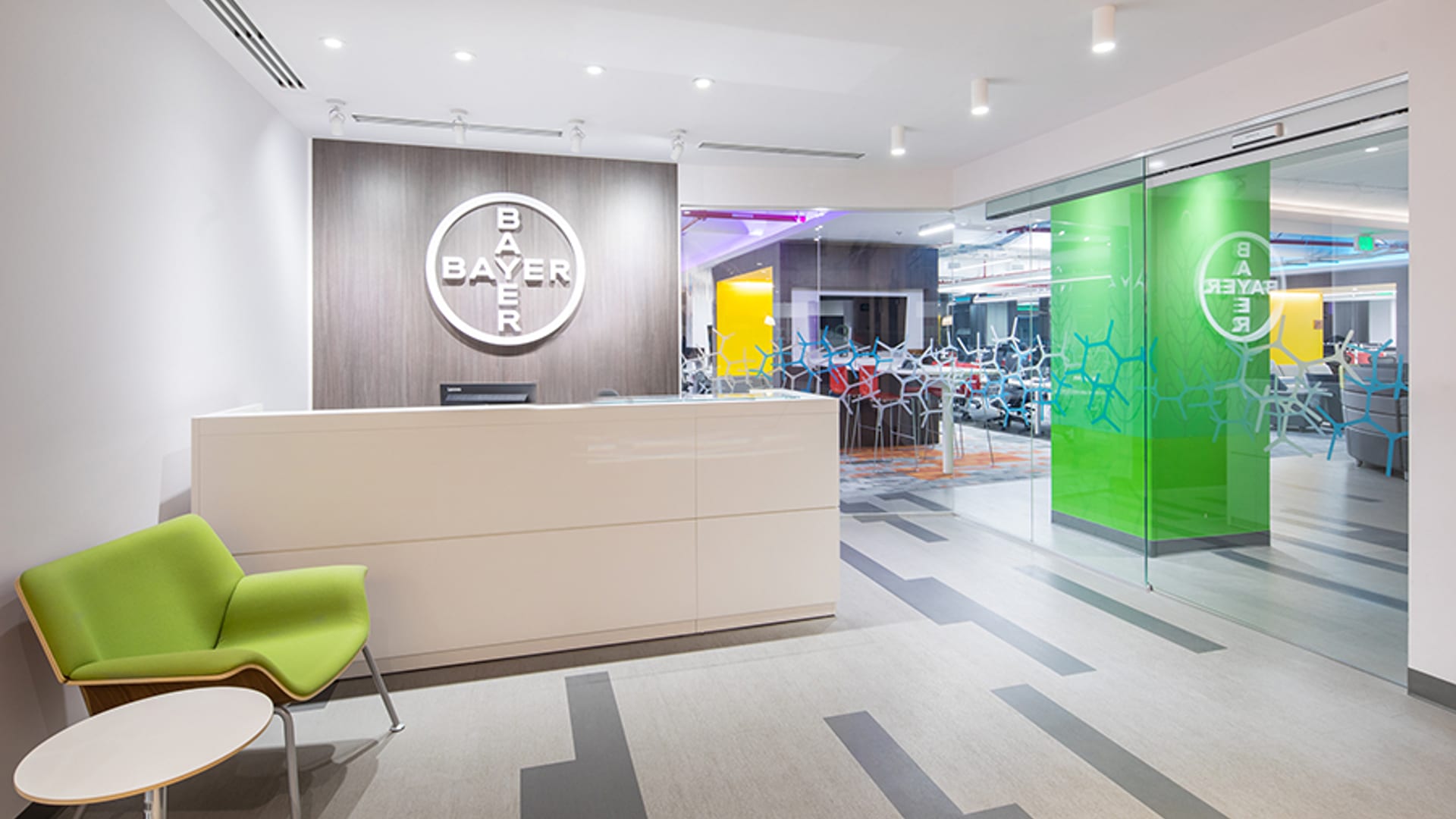 BAYER — VE MÁS ALLÁ